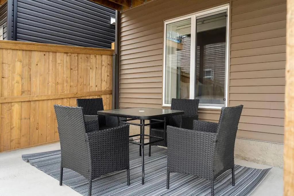 Apartament Modern Basement Gem: 2 Bedroom Retreat Calgary